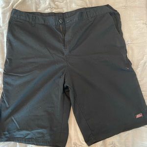 MEN’s DICKIES BRAND SHORT